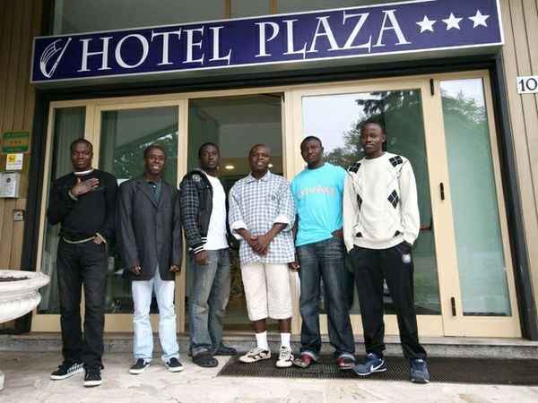 Hotel-per-migranti