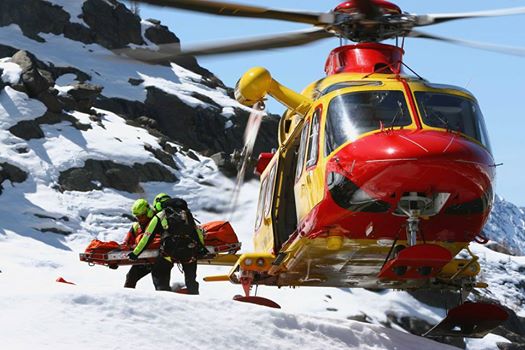 soccorso-alpino-elicottero-neve